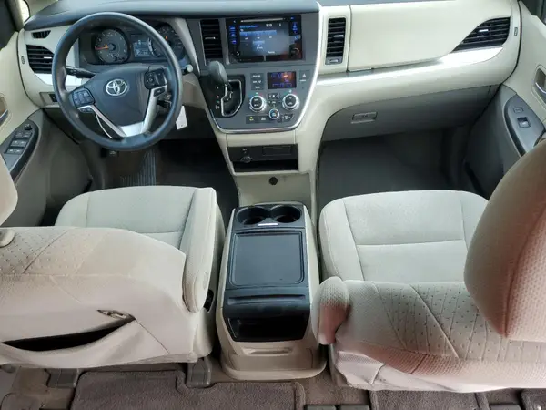 5TDKK3DC7GS752682 2016 TOYOTA SIENNA - Image 8
