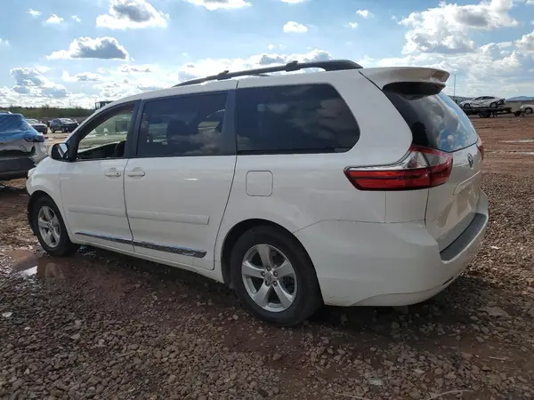 5TDKK3DC7GS754089 2016 TOYOTA SIENNA - Image 2