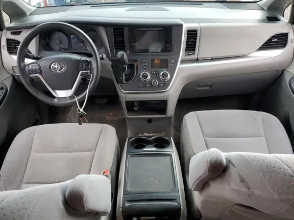 5TDKK3DC7GS754089 2016 TOYOTA SIENNA - Image 8
