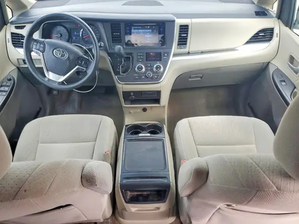 5TDKK3DC7GS763827 2016 TOYOTA SIENNA - Image 8