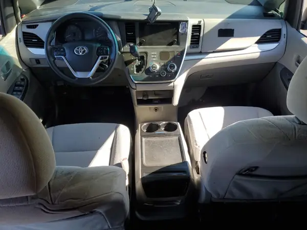 5TDKK3DC8GS691553 2016 TOYOTA SIENNA - Image 8