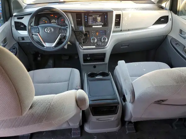 5TDKK3DC8GS713650 2016 TOYOTA SIENNA - Image 8