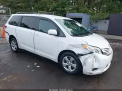 5TDKK3DC8GS716418 2016 TOYOTA SIENNA