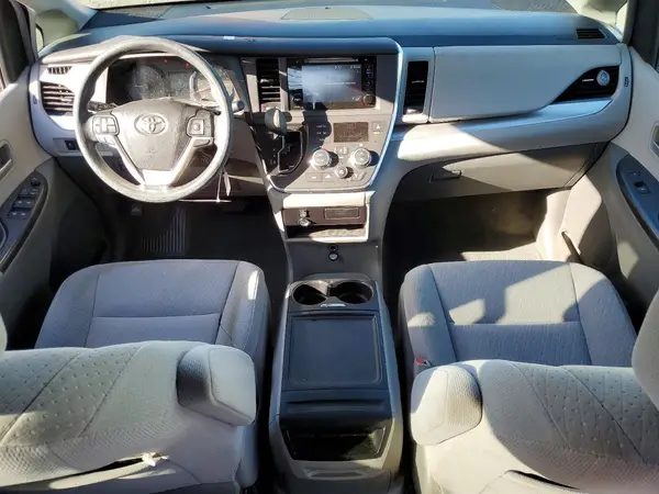 5TDKK3DC8GS722347 2016 TOYOTA SIENNA - Image 8