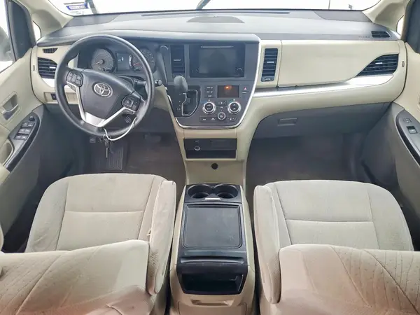 5TDKK3DC8GS729685 2016 TOYOTA SIENNA - Image 8