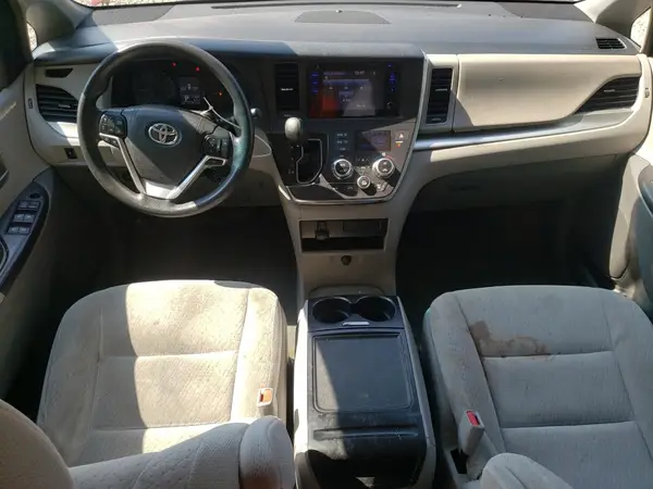 5TDKK3DC8GS730058 2016 TOYOTA SIENNA - Image 8