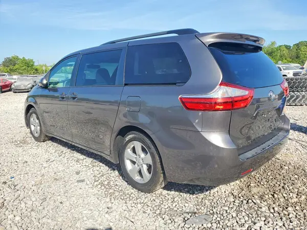 5TDKK3DC8GS735650 2016 TOYOTA SIENNA - Image 2