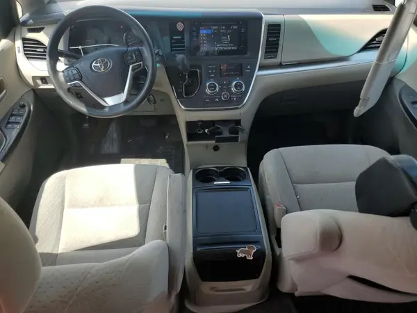 5TDKK3DC8GS735759 2016 TOYOTA SIENNA - Image 8