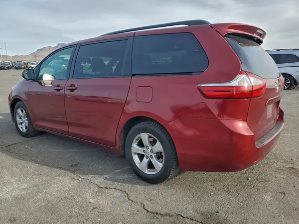 5TDKK3DC8GS739276 2016 TOYOTA SIENNA - Image 2