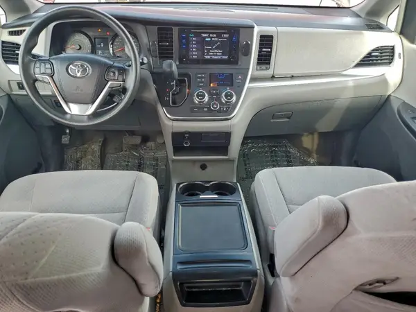 5TDKK3DC8GS739276 2016 TOYOTA SIENNA - Image 8