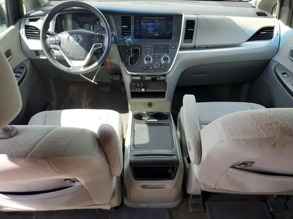 5TDKK3DC8GS745367 2016 TOYOTA SIENNA - Image 8