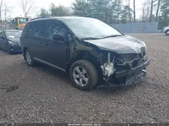 5TDKK3DC8GS755011 2016 TOYOTA SIENNA