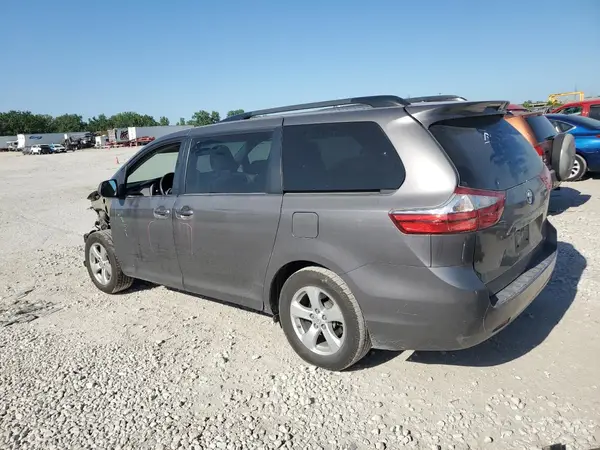 5TDKK3DC8GS755476 2016 TOYOTA SIENNA - Image 2
