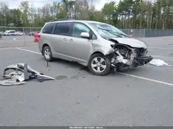 5TDKK3DC8GS757356 2016 TOYOTA SIENNA