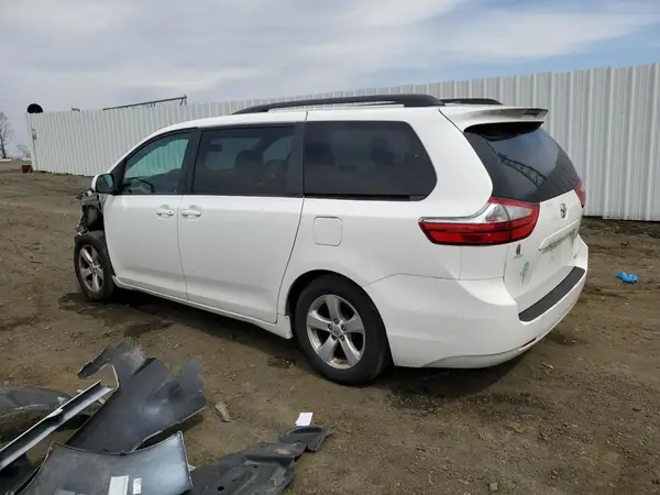 5TDKK3DC9GS694302 2016 TOYOTA SIENNA - Image 2