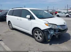 5TDKK3DC9GS712362 2016 TOYOTA SIENNA