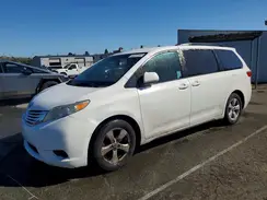 5TDKK3DC9GS714581 2016 TOYOTA SIENNA