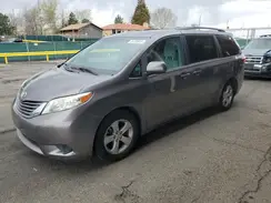 5TDKK3DC9GS721255 2016 TOYOTA SIENNA