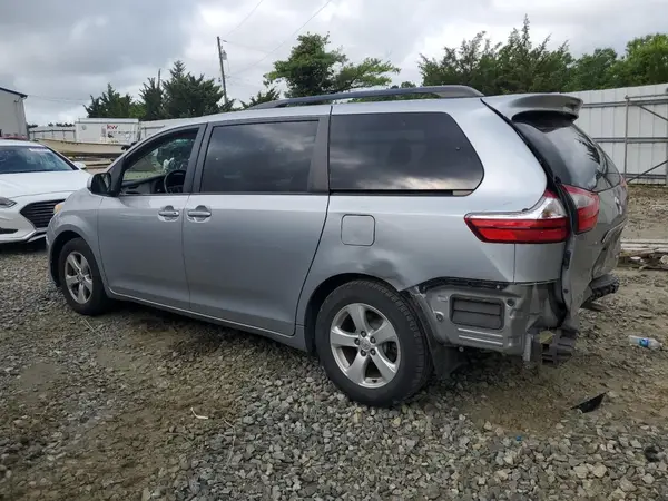 5TDKK3DC9GS726939 2016 TOYOTA SIENNA - Image 2