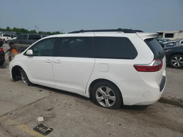 5TDKK3DC9GS727444 2016 TOYOTA SIENNA - Image 2