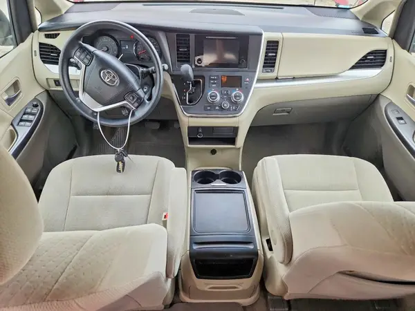 5TDKK3DC9GS730490 2016 TOYOTA SIENNA - Image 8
