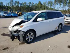 5TDKK3DC9GS734295 2016 TOYOTA SIENNA