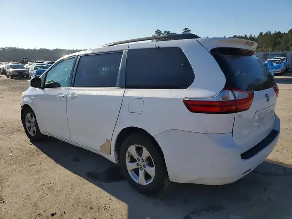 5TDKK3DC9GS734295 2016 TOYOTA SIENNA - Image 2