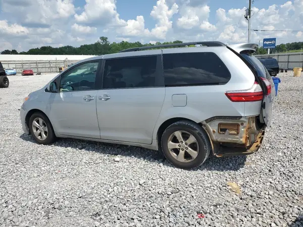 5TDKK3DC9GS736581 2016 TOYOTA SIENNA - Image 2