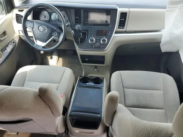 5TDKK3DC9GS736581 2016 TOYOTA SIENNA - Image 8