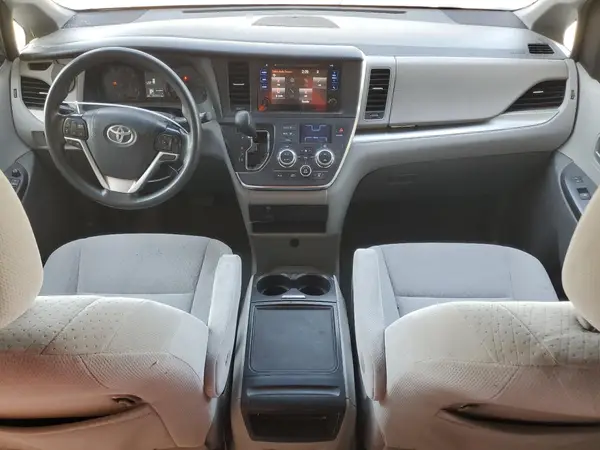 5TDKK3DC9GS736810 2016 TOYOTA SIENNA - Image 8