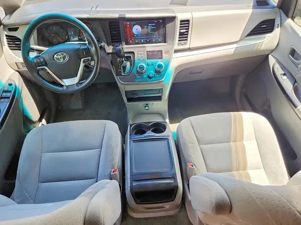 5TDKK3DC9GS746141 2016 TOYOTA SIENNA - Image 8