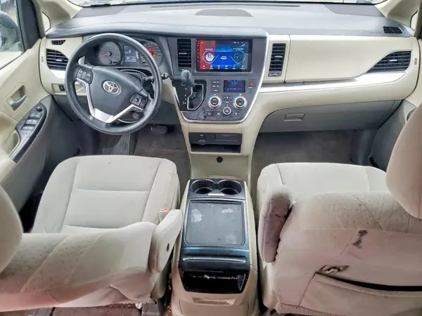 5TDKK3DC9GS747046 2016 TOYOTA SIENNA - Image 8