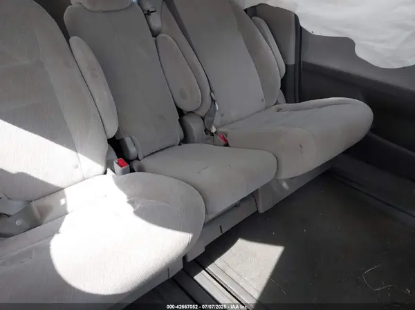 5TDKK3DCXGS691540 2016 TOYOTA SIENNA - Image 8