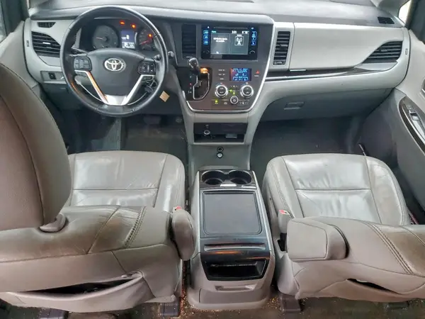5TDKK3DCXGS694695 2016 TOYOTA SIENNA - Image 8