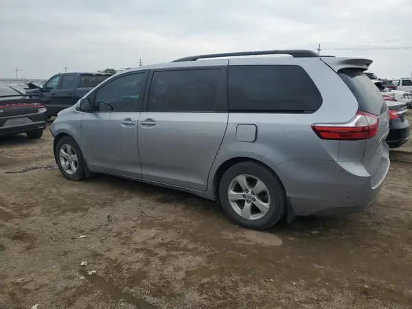 5TDKK3DCXGS697547 2016 TOYOTA SIENNA - Image 2