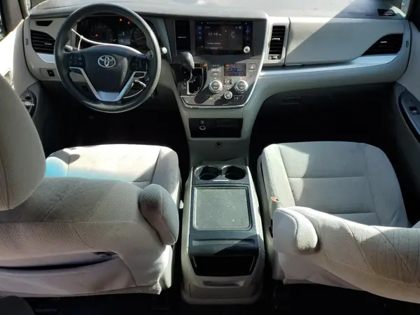 5TDKK3DCXGS699492 2016 TOYOTA SIENNA - Image 8