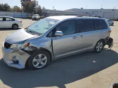 5TDKK3DCXGS701905 2016 TOYOTA SIENNA