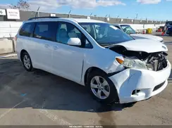 5TDKK3DCXGS708644 2016 TOYOTA SIENNA