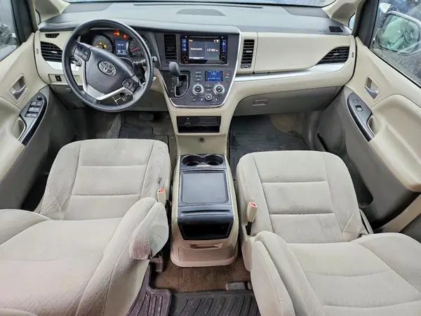 5TDKK3DCXGS709485 2016 TOYOTA SIENNA - Image 8