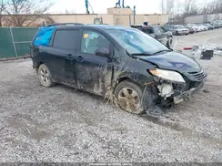 5TDKK3DCXGS711818 2016 TOYOTA SIENNA