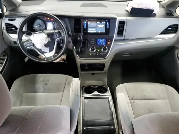 5TDKK3DCXGS713844 2016 TOYOTA SIENNA - Image 8