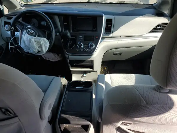 5TDKK3DCXGS722995 2016 TOYOTA SIENNA - Image 8