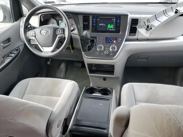 5TDKK3DCXGS724245 2016 TOYOTA SIENNA - Image 8