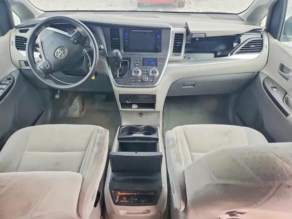 5TDKK3DCXGS727484 2016 TOYOTA SIENNA - Image 8