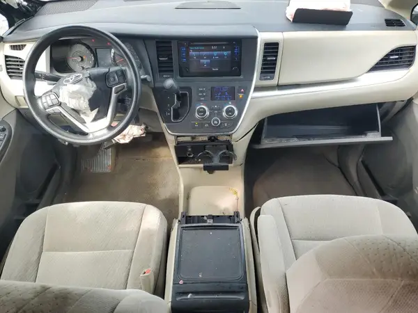 5TDKK3DCXGS731552 2016 TOYOTA SIENNA - Image 8