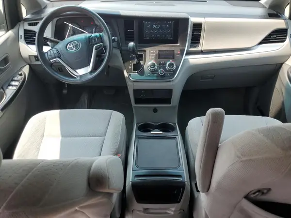 5TDKK3DCXGS735567 2016 TOYOTA SIENNA - Image 8