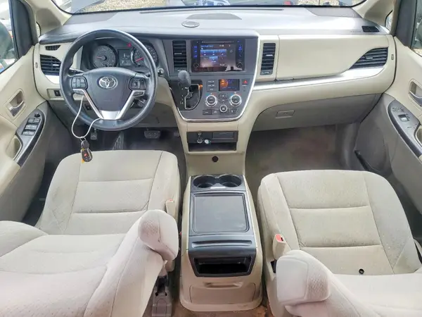 5TDKK3DCXGS746357 2016 TOYOTA SIENNA - Image 8