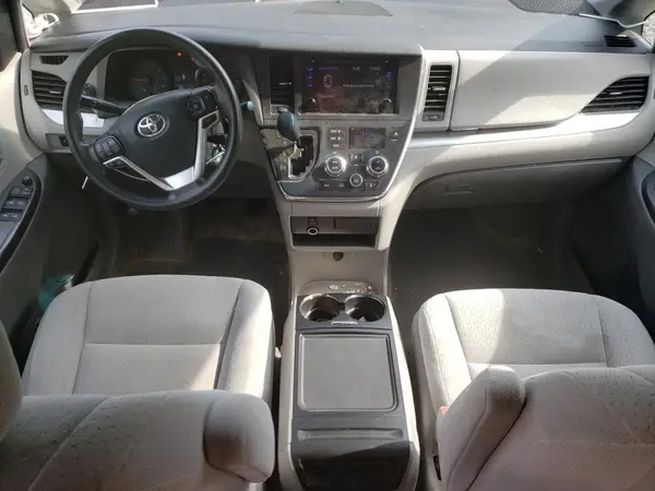 5TDKK3DCXGS748822 2016 TOYOTA SIENNA - Image 8