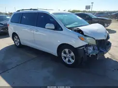 5TDKK3DCXGS752126 2016 TOYOTA SIENNA