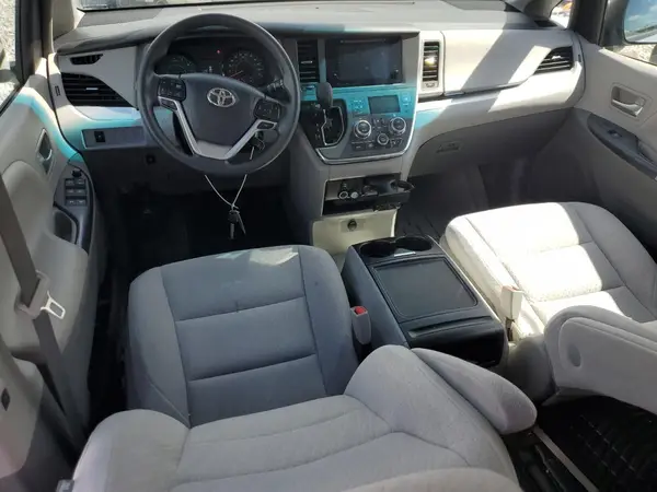 5TDKK3DCXGS753633 2016 TOYOTA SIENNA - Image 8